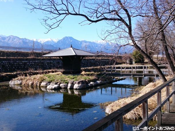 湧水と信濃富士