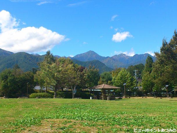 秋晴れの常念岳