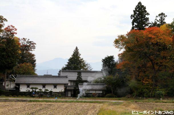 落ち葉焚き