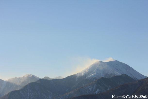 常念の雪煙