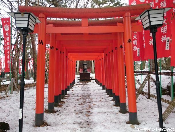 朱塗りの鳥居