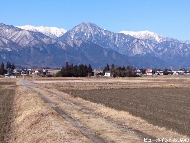 田舎路と北アルプス