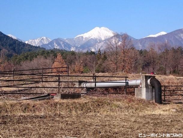 雑木林と常念岳