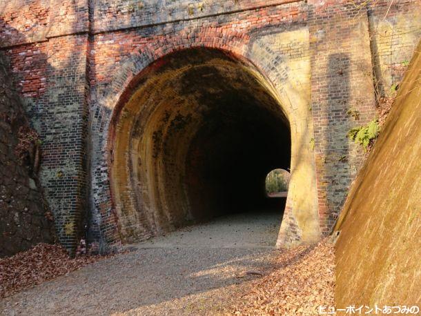 煉瓦のトンネル 安曇野の風景写真 ビューポイントあづみの