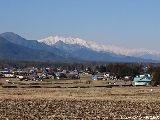 白く輝く後立山連峰