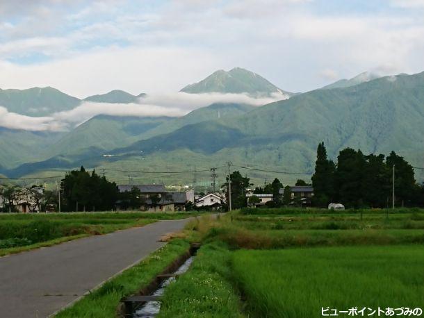 龍雲と常念岳