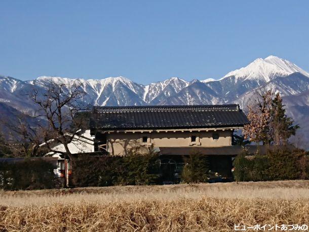 土蔵と蝶常念