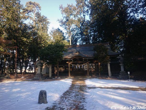 千渡石と日吉神社