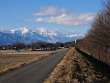 土手と後立山連峰