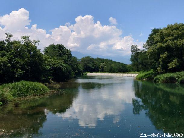 水鏡の夏空