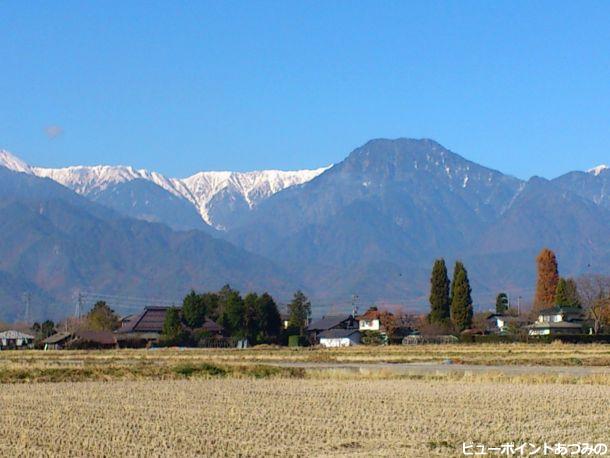 屋敷林と有明山