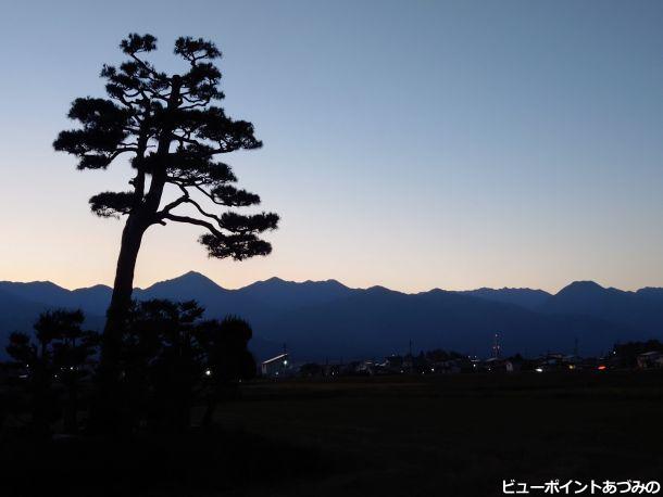 常念岳のシルエット