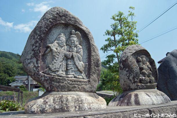 塔原中耕地の道祖神