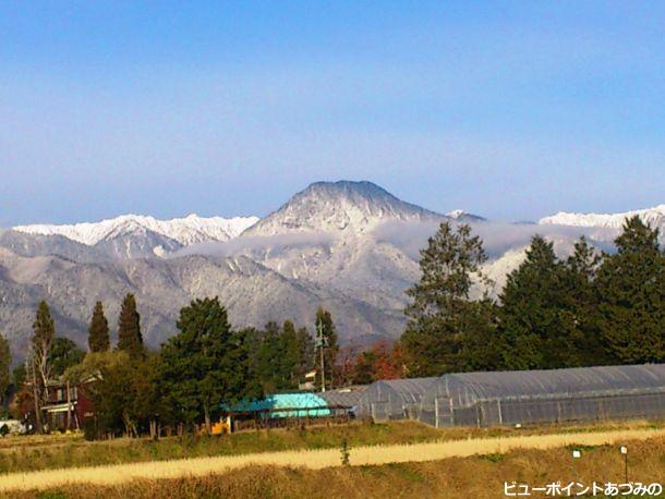 屋敷林と有明山